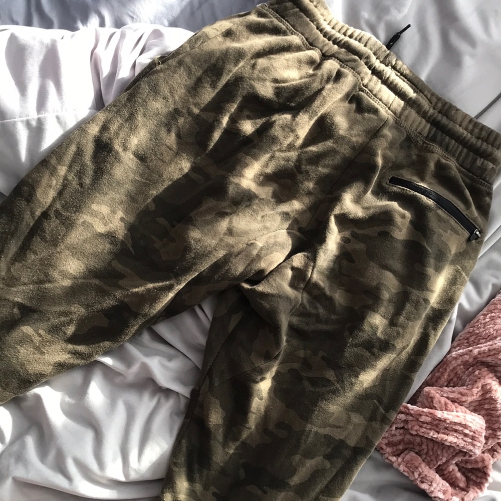 Camo sweats - Picture 4 of 4
